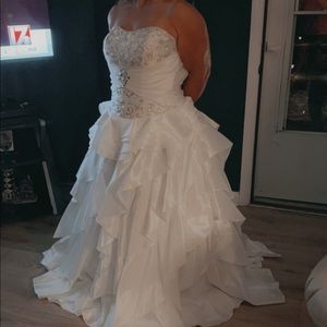 Wedding dress